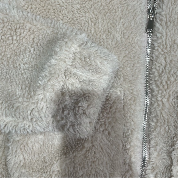 Medium Nude Cream Ardene Teddy Bear Coat Full Zip - Picture 3 of 9